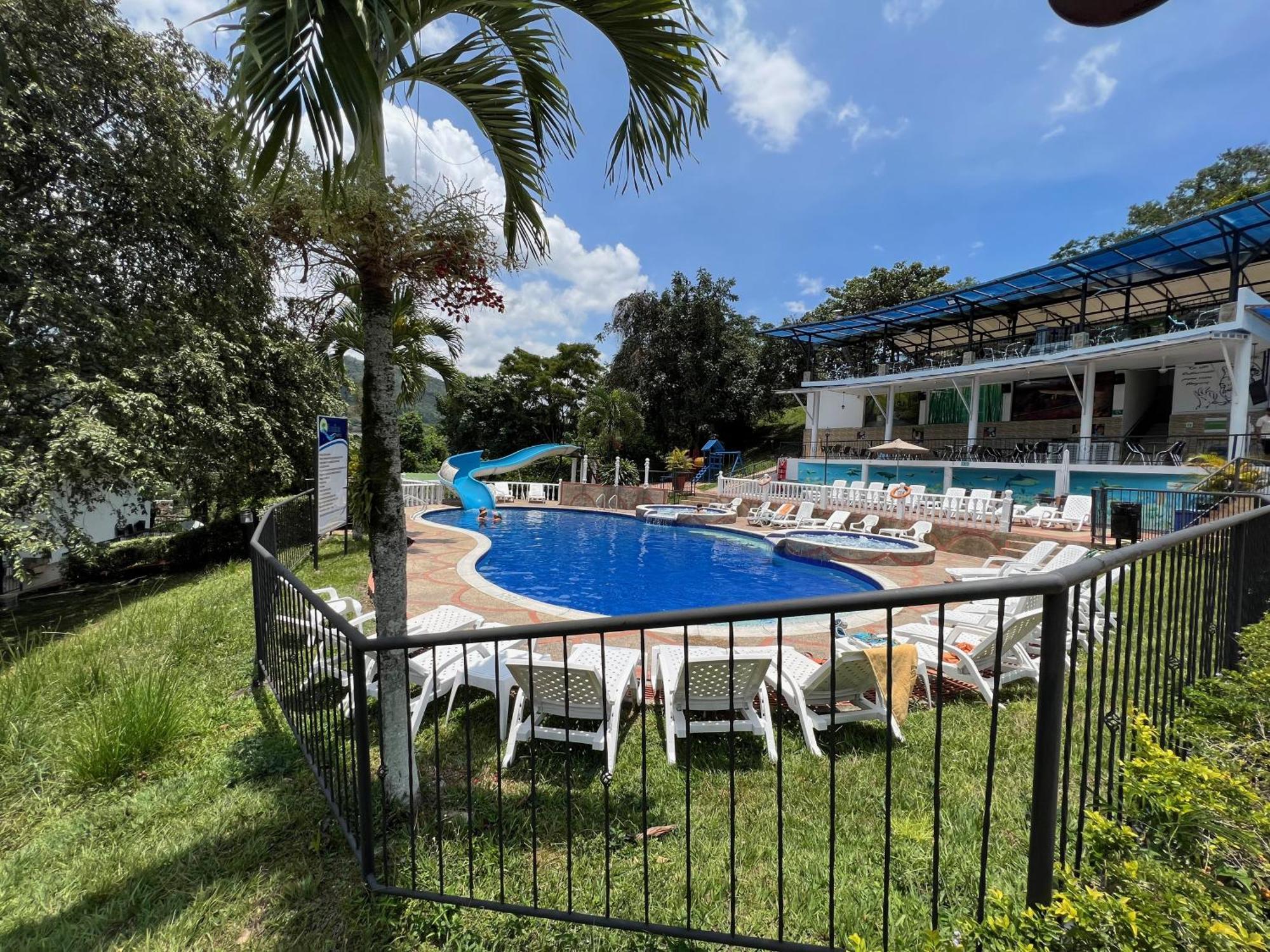 Villeta Resort Hotel Eksteriør billede
